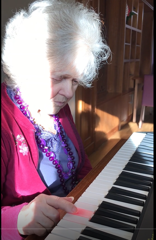 Resident Jill plays along to Ava Maria. Image Credit: &copy; MHA/Casio&nbsp;